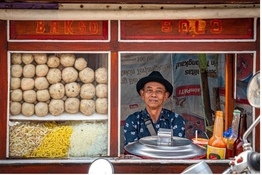 Bakso man” foto op canvas, van Carel de Groot. 